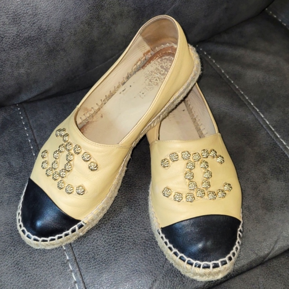 Chanel flats